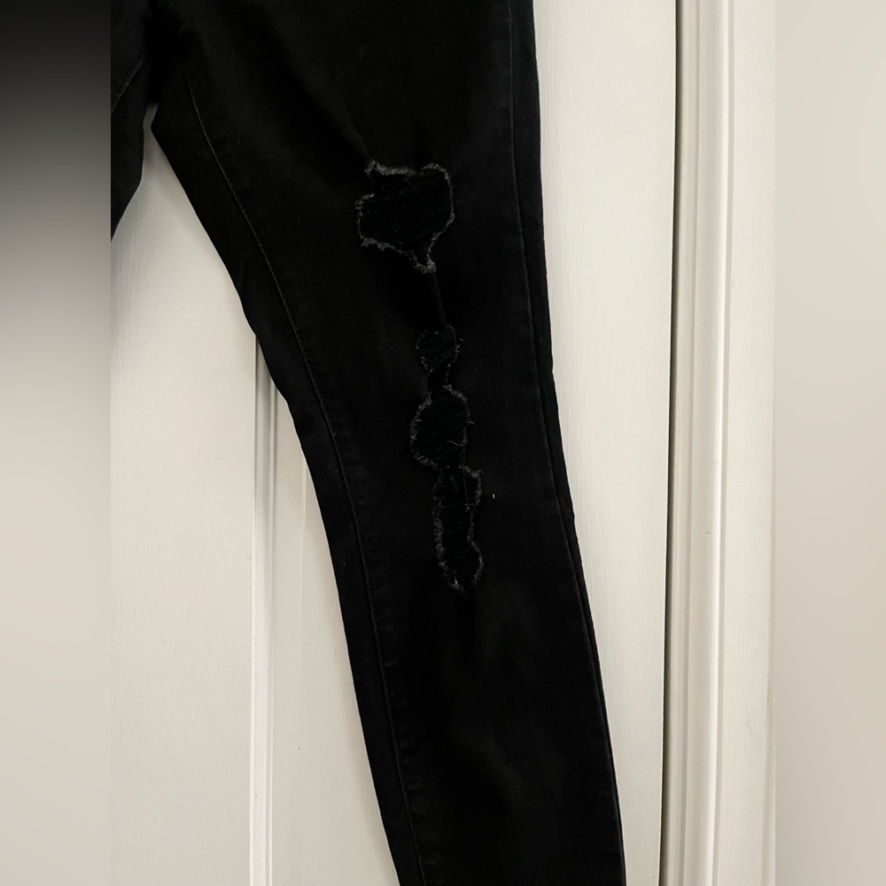 Universal Thread High Waisted Ripped Skinny Pants - Picture 5 of 6